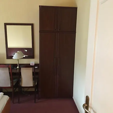 Πανσιόν Korona Vendeghaz