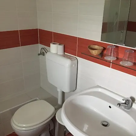 Korona Vendeghaz * Székesfehérvár
