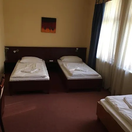 Πανσιόν Korona Vendeghaz Székesfehérvár