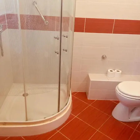Korona Vendeghaz Πανσιόν Székesfehérvár