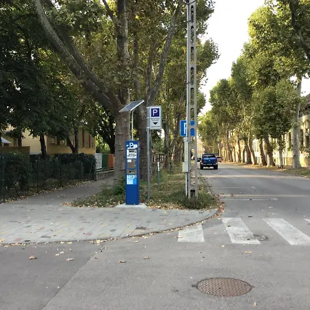 Πανσιόν Korona Vendeghaz *